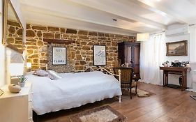 Duplex Apartment Camelia In Charming Old Town