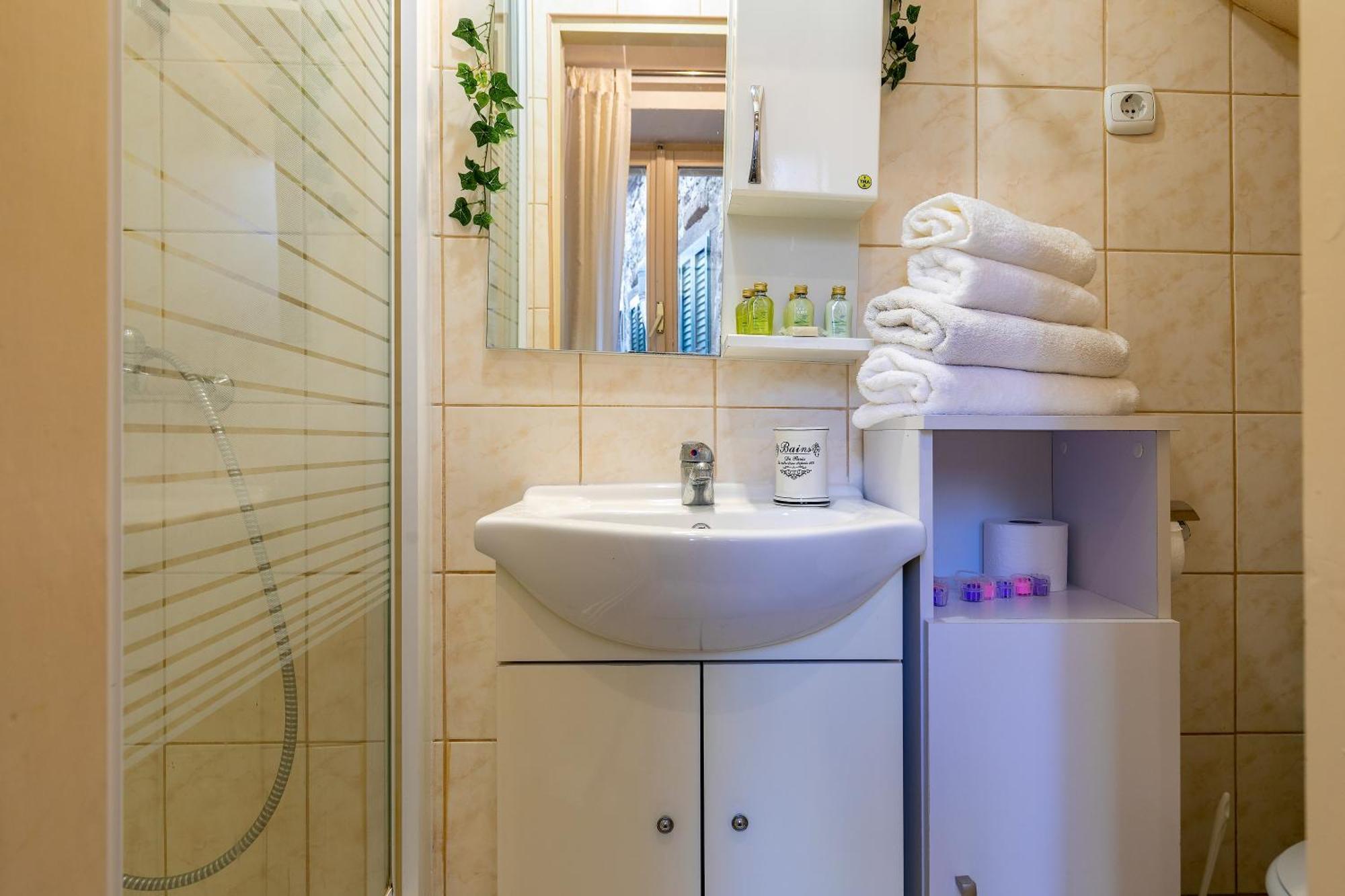 Duplex Apartment Camelia In Charming Old Town Rovinj Exterior foto